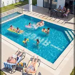 Berzan 4 Bedroom Private In Ovacik *