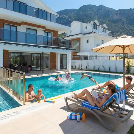 ヴィラ Berzan 4 Bedroom Private In Ovacik