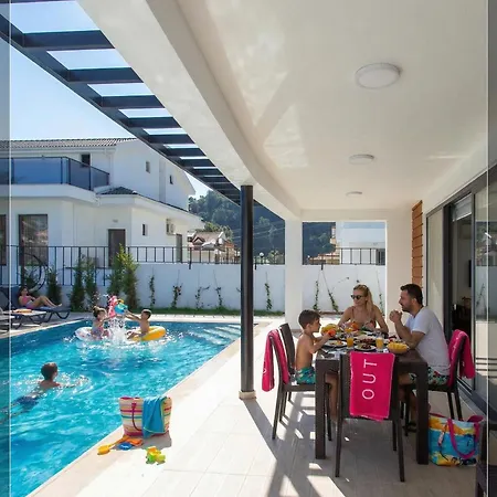 Berzan 4 Bedroom Private In Ovacik Villa