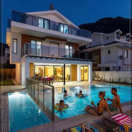 Berzan 4 Bedroom Private In Ovacik Villa *